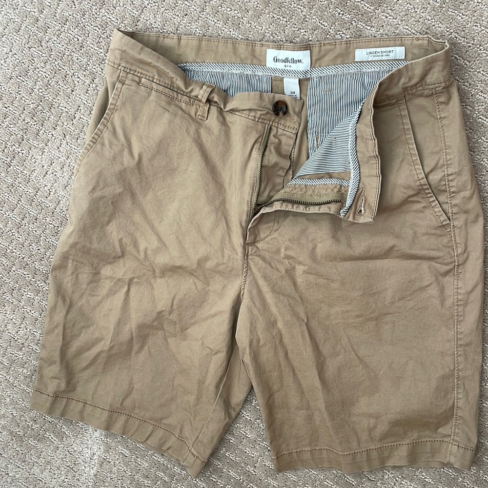 Khaki colored shorts